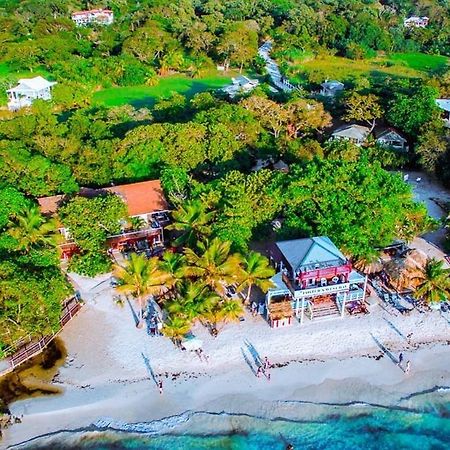 Fosters West Bay Resort Ngoại thất bức ảnh