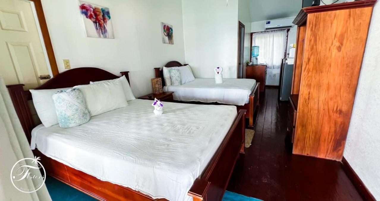 Fosters West Bay Resort Ngoại thất bức ảnh