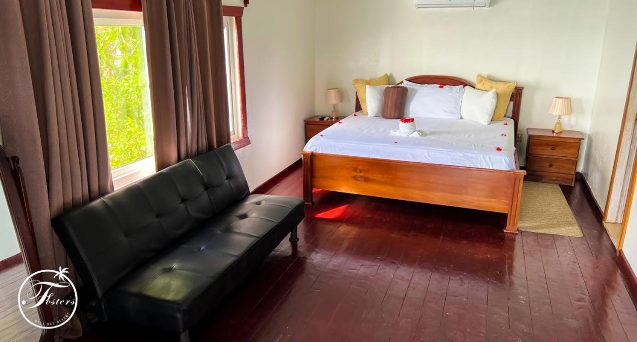 Fosters West Bay Resort Ngoại thất bức ảnh