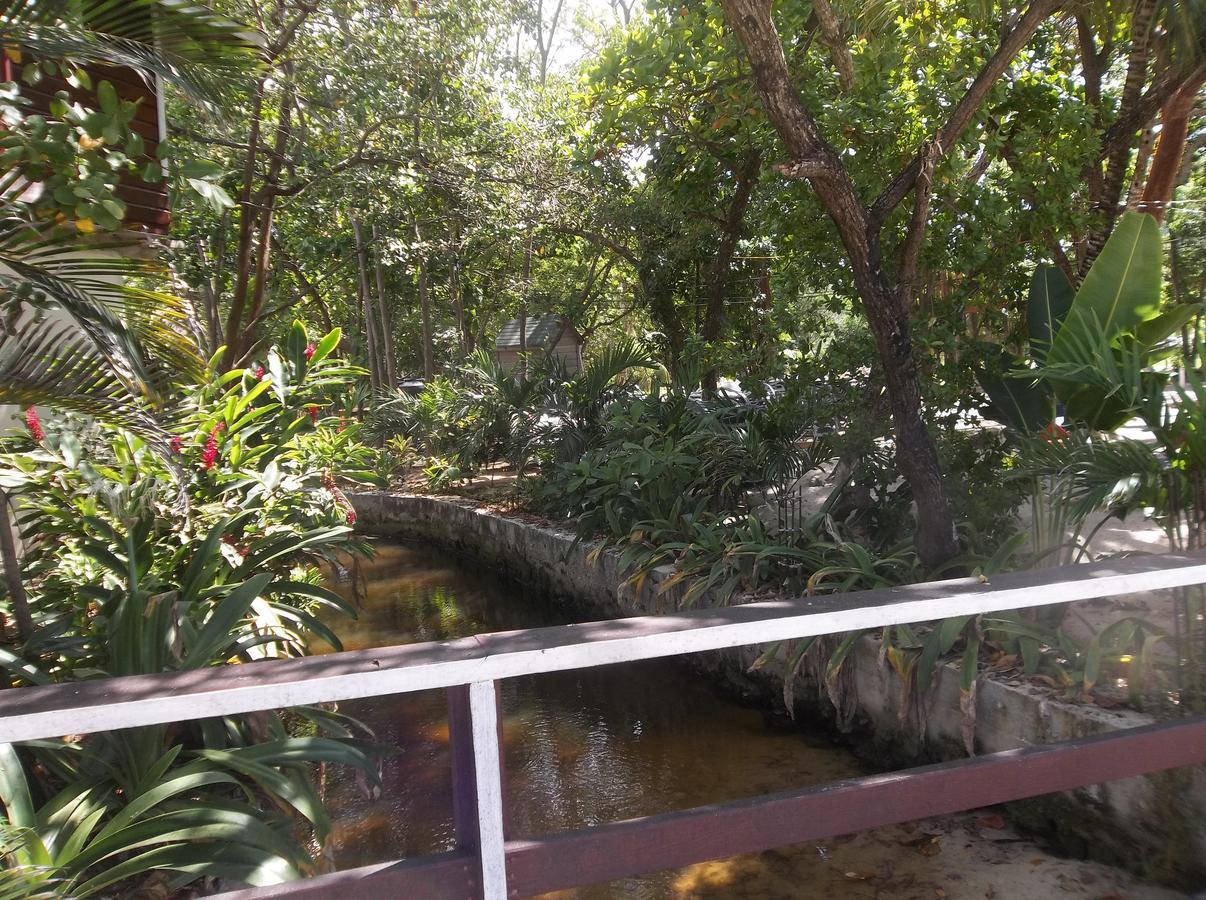 Fosters West Bay Resort Ngoại thất bức ảnh